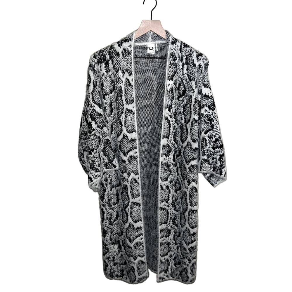 AKEMI +KIN snow leopard old money mobwife oversized open front cardigan OS